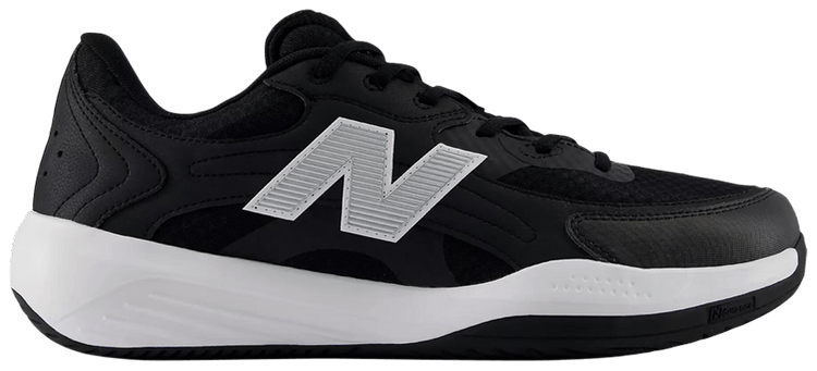 New Balance 696v7 Black White