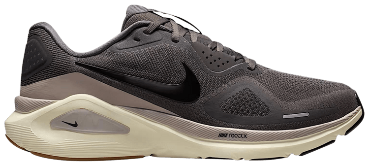 Nike Structure 26 Grey