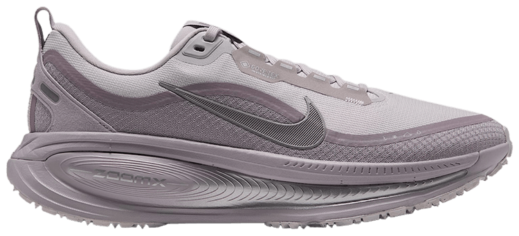 Nike Wmns Vomero 18 GORE TEX Waterproof Road With Reflective Accents Vast Grey Silver Lilac Metallic Silver